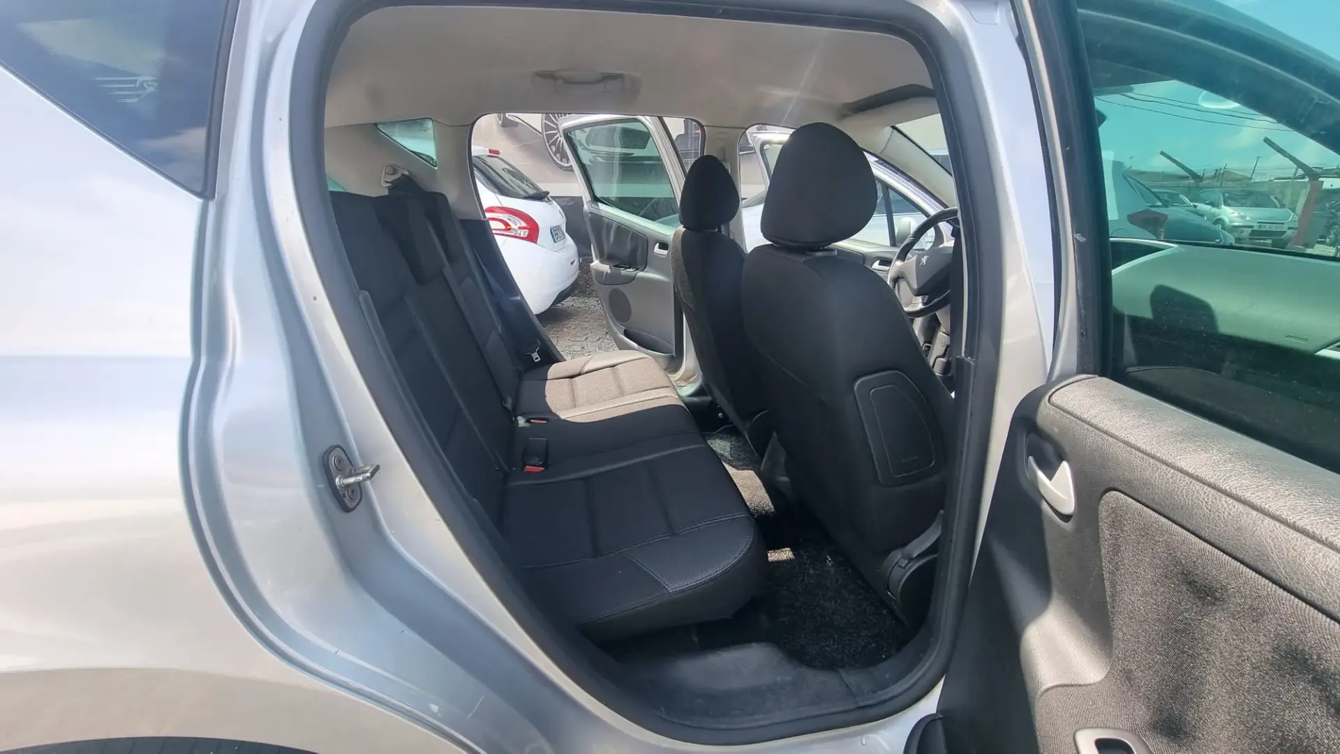 Peugeot 207 SW 1.6 HDi Sportium 14