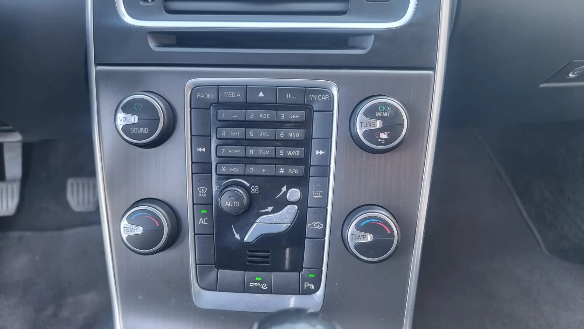 Volvo V60 1.6 D2 Momentum Eco 11