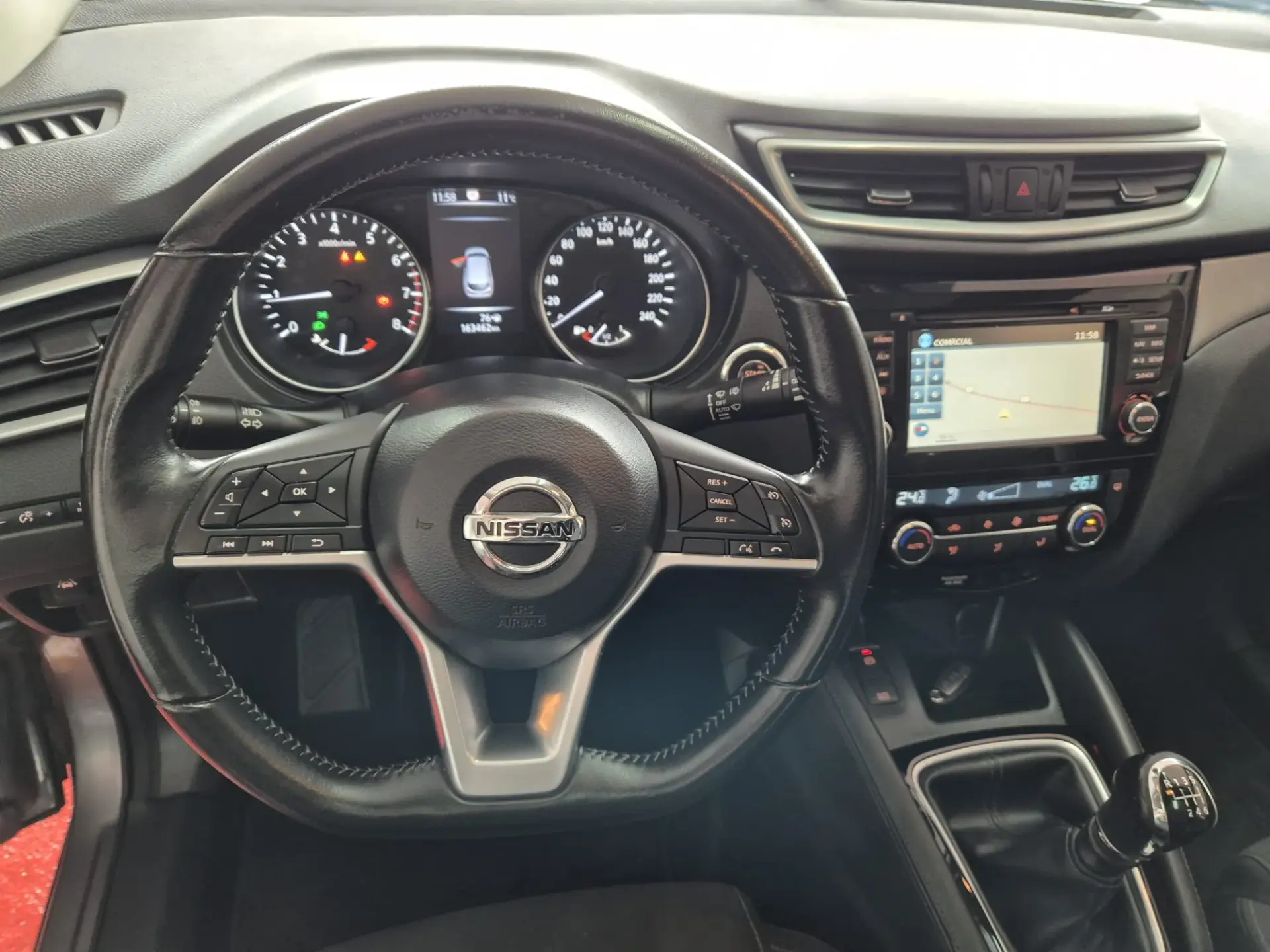 Nissan Qashqai 1.2 DIG-T Tekna Premium 6