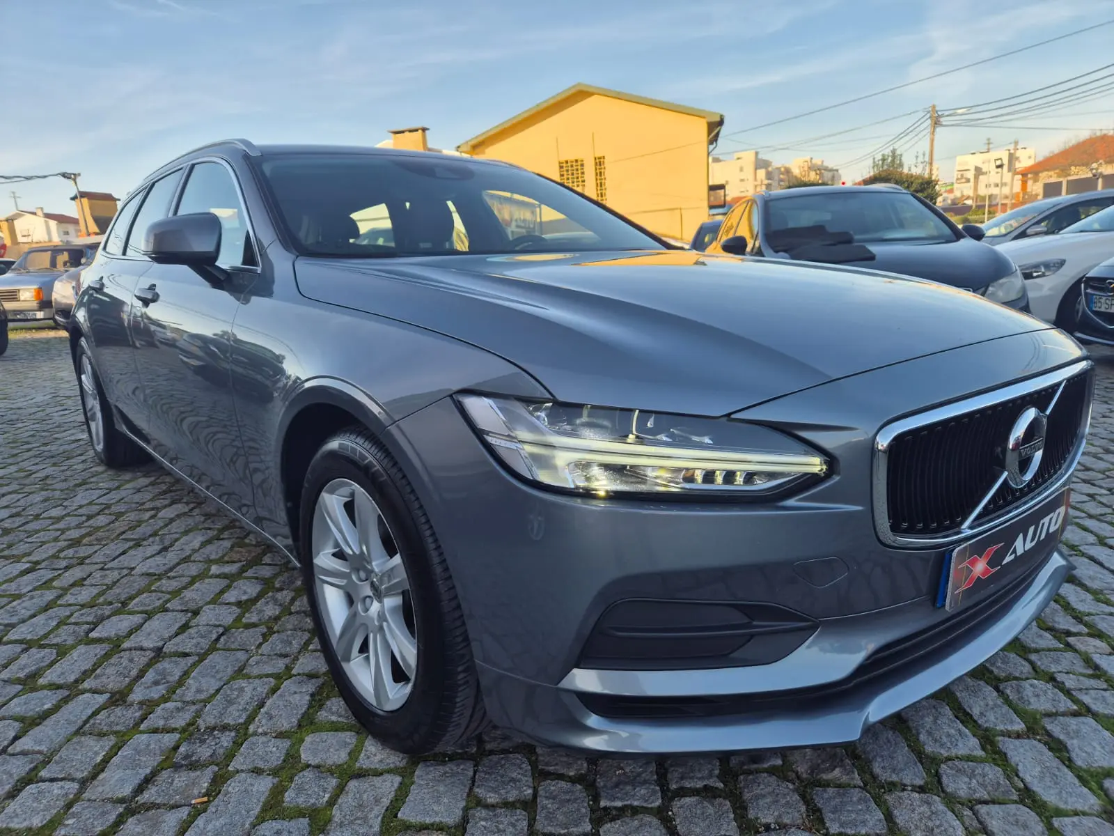 Volvo V90 2.0 D4 Momentum Plus Geartronic 4
