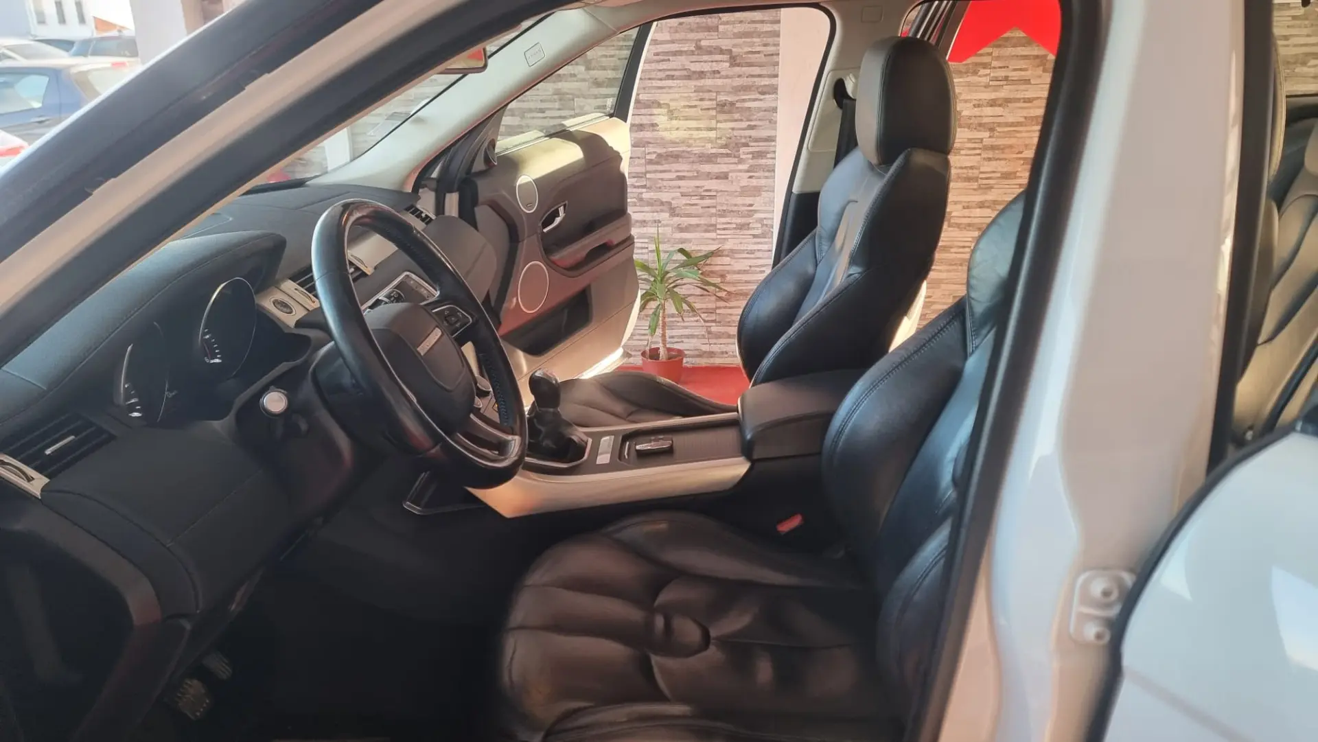 Land Rover Range Rover Evoque eD4 SE 13