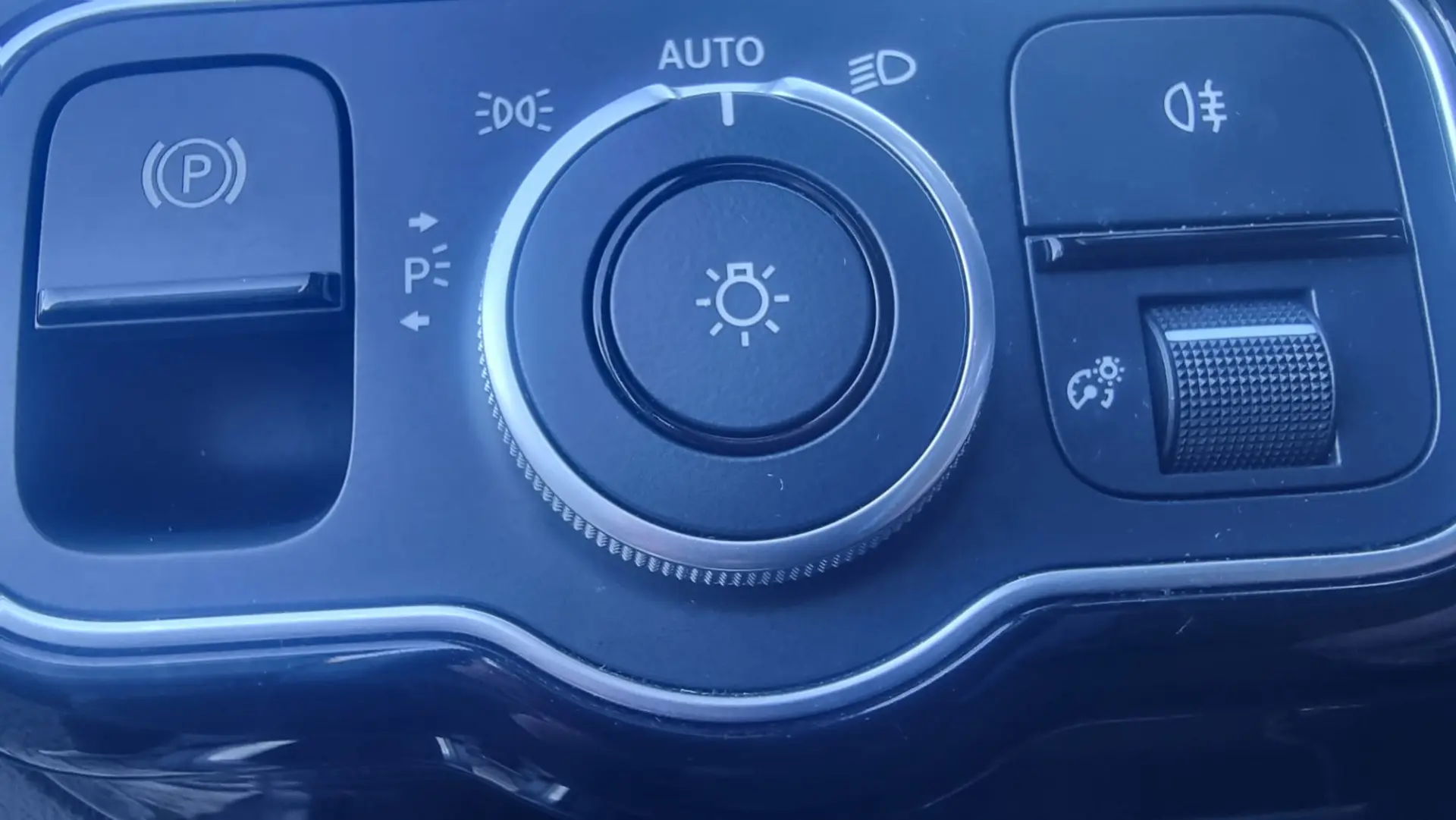 Mercedes-Benz A 180 d AMG Line Aut. 15