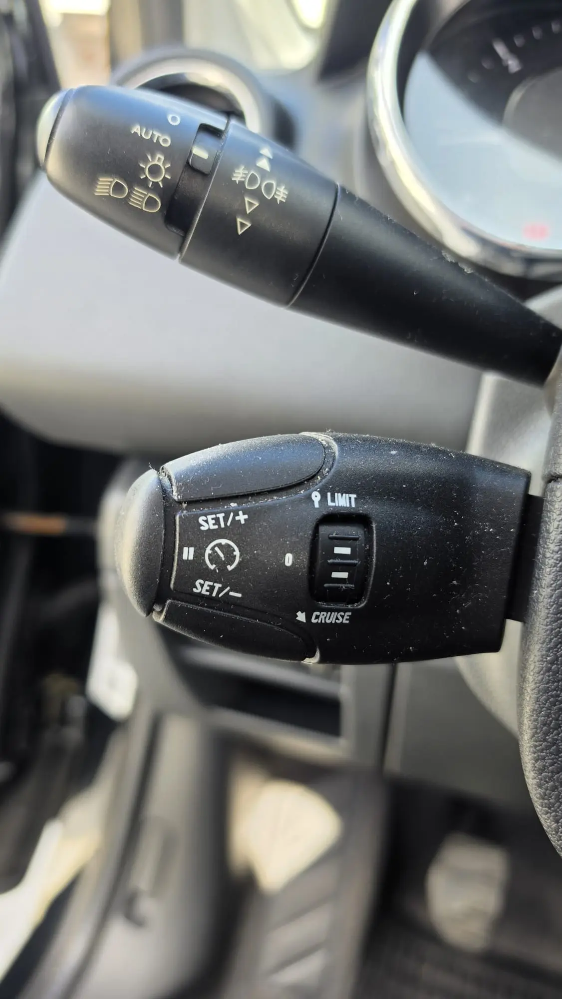 Peugeot 3008 1.6 HDi Allure 16