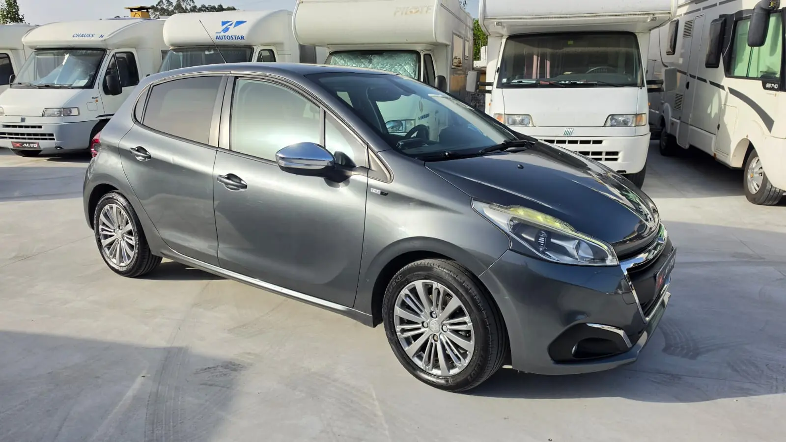 Peugeot 208 1.6 BlueHDi Allure 2