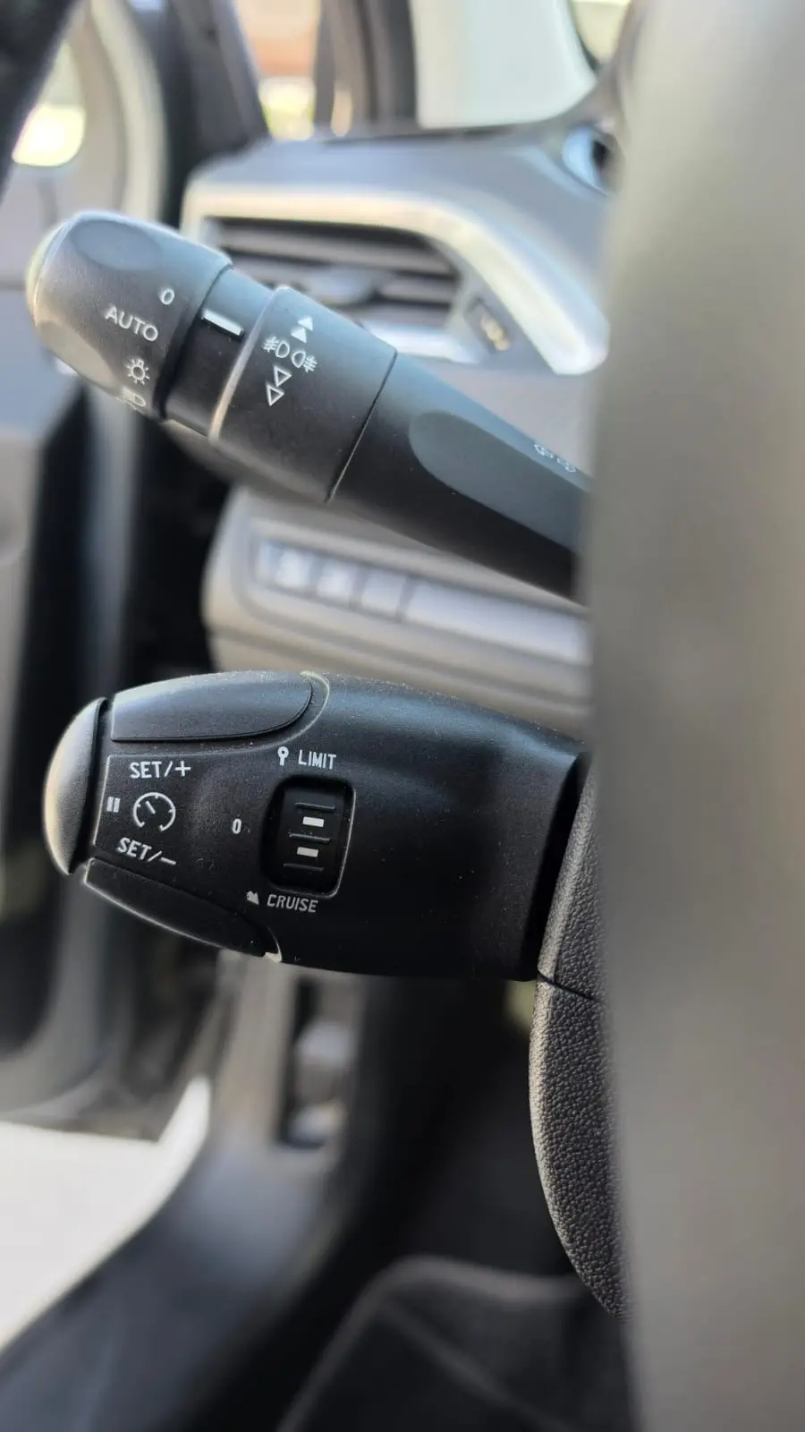 Peugeot 208 1.6 BlueHDi Allure 16