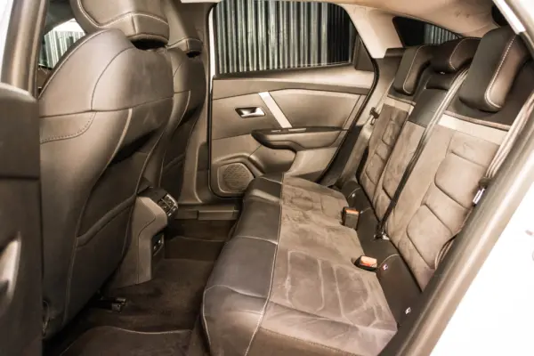 Citroën e-C4 50 kWh E-Series Collection 41