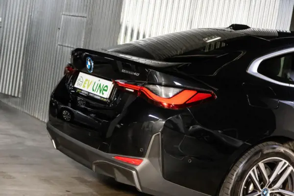 BMW i4 eDrive40 11