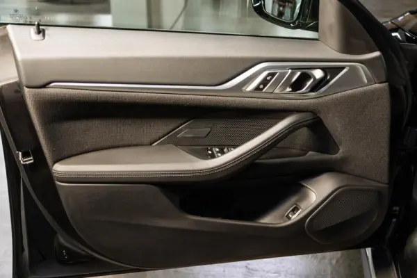 BMW i4 eDrive40 48