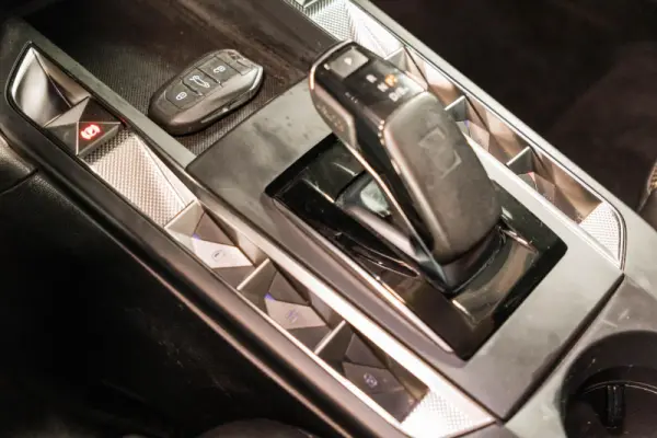 DS DS3 Crossback E-Tense Bastille 26