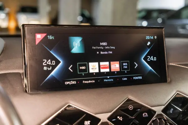 DS DS3 Crossback E-Tense Bastille 29