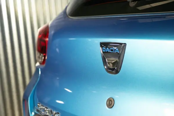Dacia Spring Comfort 16