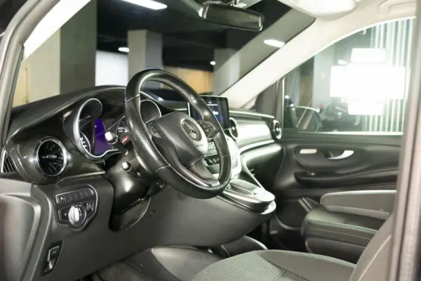 Mercedes-Benz EQV 15