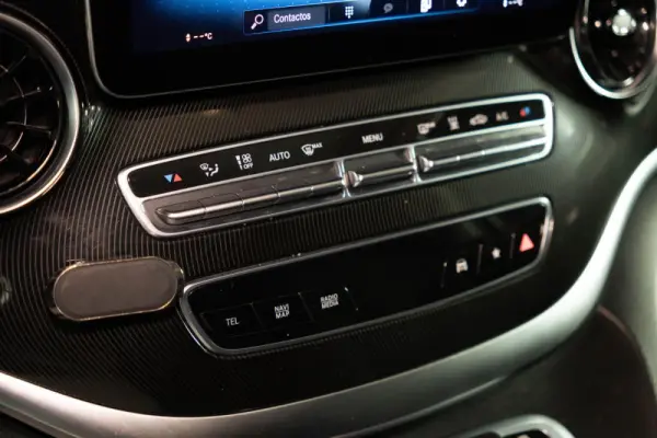 Mercedes-Benz EQV 27