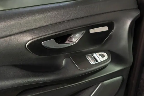 Mercedes-Benz EQV 40