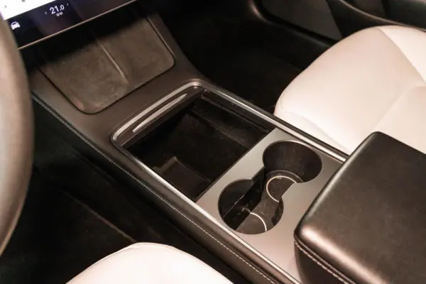 Tesla Model 3 Long Range AWD Dual Motor 26