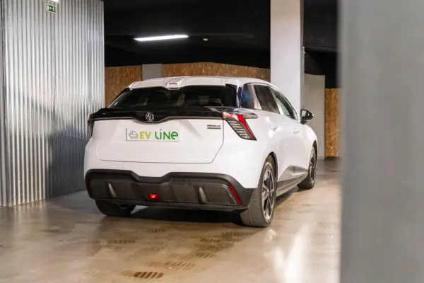 MG MG4 64 kWh Comfort 9