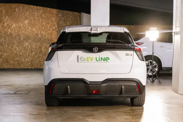 MG MG4 64 kWh Comfort 6