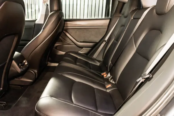 Tesla Model 3 Long-Range Dual Motor AWD 31