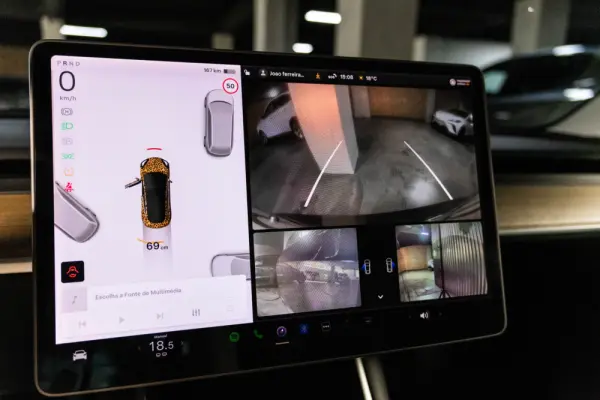 Tesla Model 3 Long-Range Dual Motor AWD 24