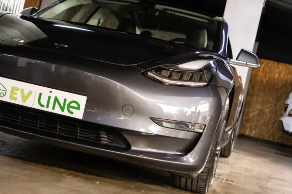 Tesla Model 3 Long-Range Dual Motor AWD 14