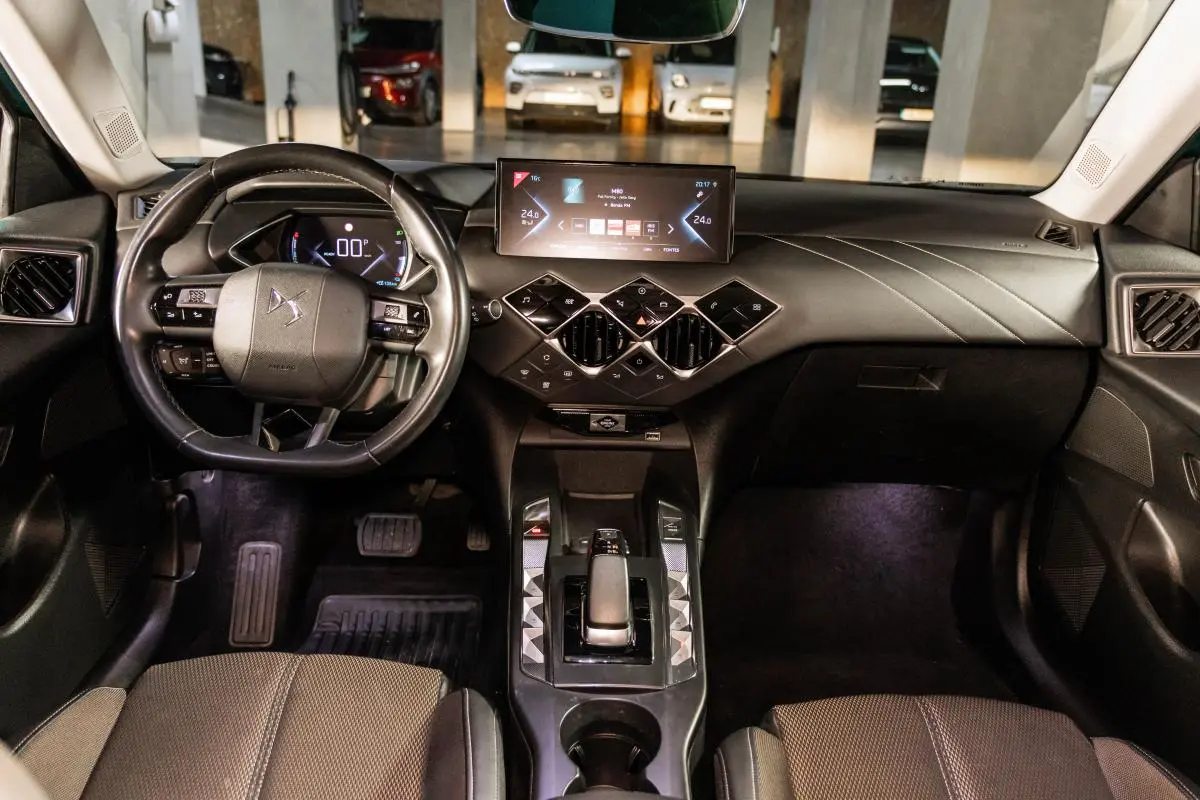 DS DS3 Crossback E-Tense Bastille 22