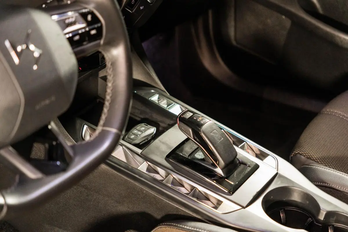 DS DS3 Crossback E-Tense Bastille 24