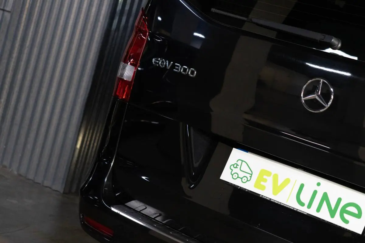 Mercedes-Benz EQV 13