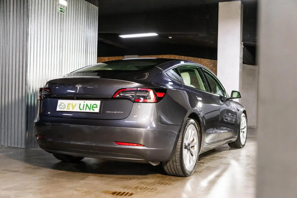 Tesla Model 3 Long Range AWD Dual Motor 10