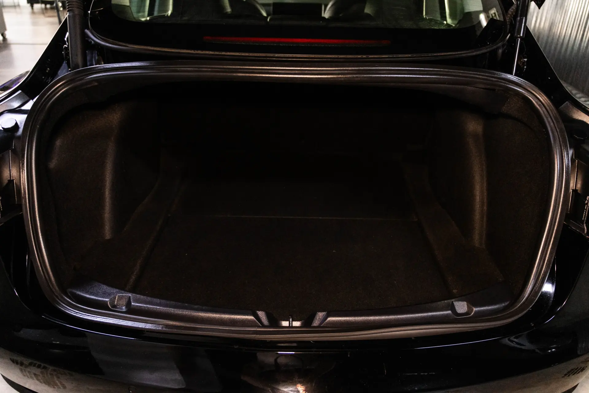 Tesla Model 3 Long Range AWD Dual Motor 36