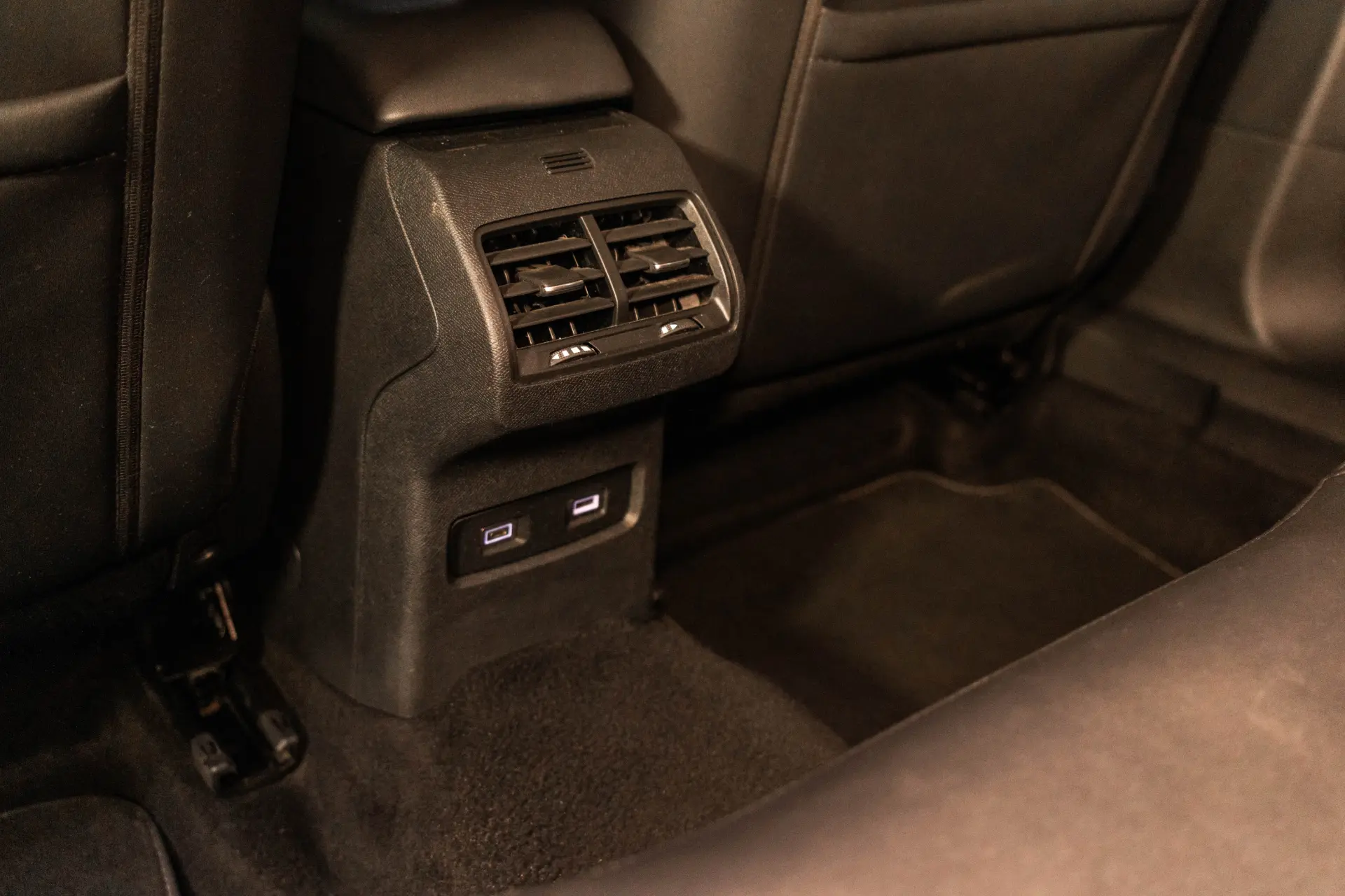 Citroën e-C4 50 kWh E-Series Collection 42