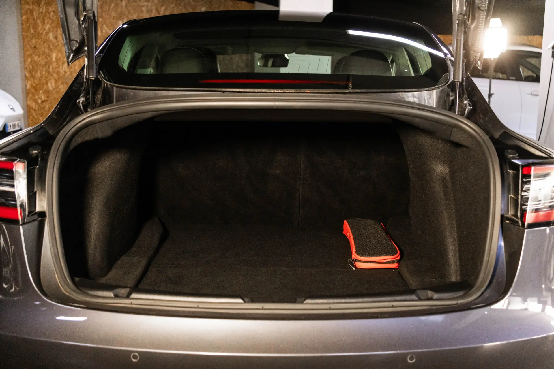 Tesla Model 3 Long-Range Dual Motor AWD 35