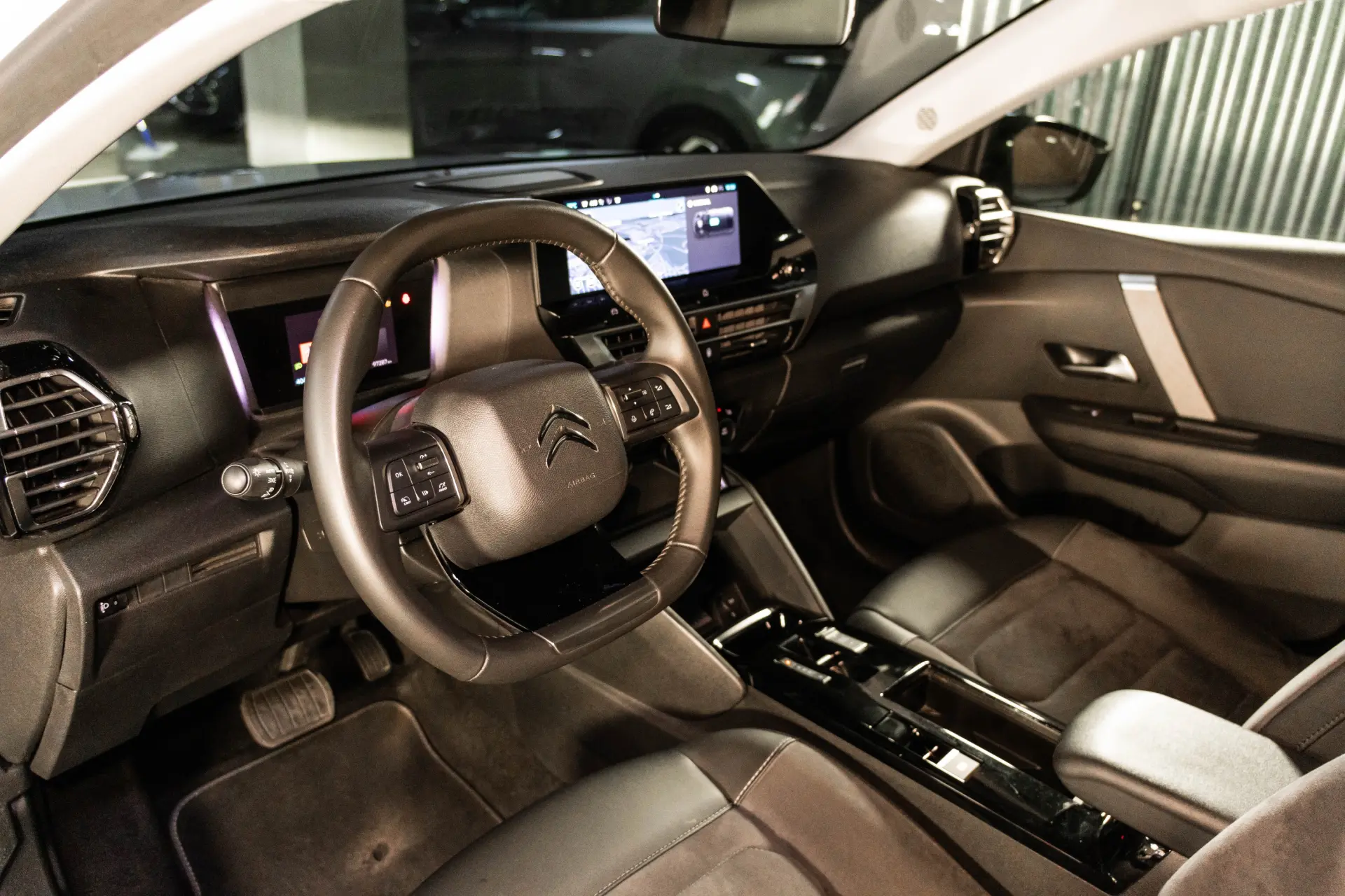 Citroën e-C4 50 kWh E-Series Collection 16