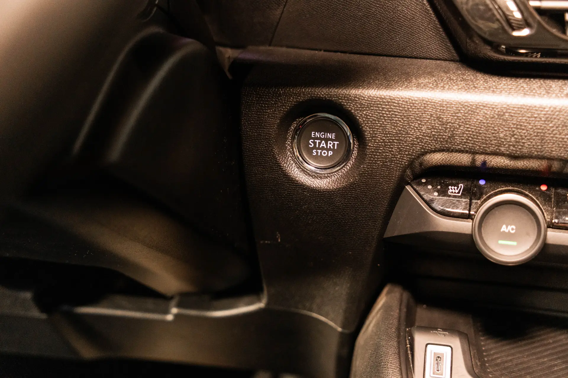 Citroën e-C4 50 kWh E-Series Collection 32