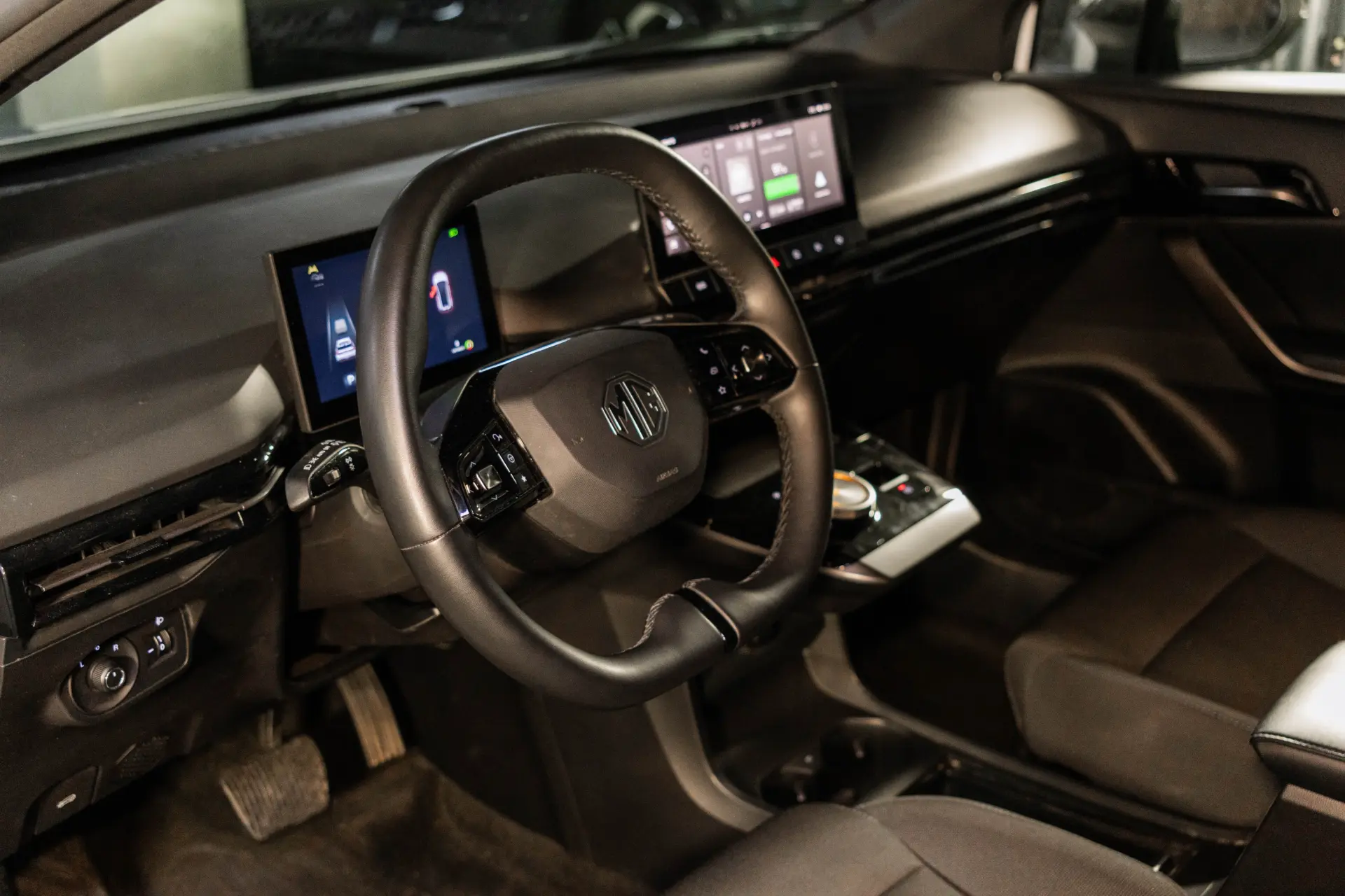 MG MG4 64 kWh Comfort 13