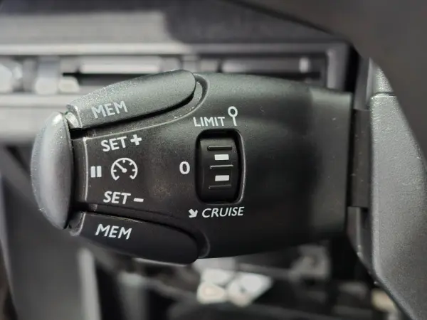 Peugeot 3008 1.2 PureTech Active Pack 15