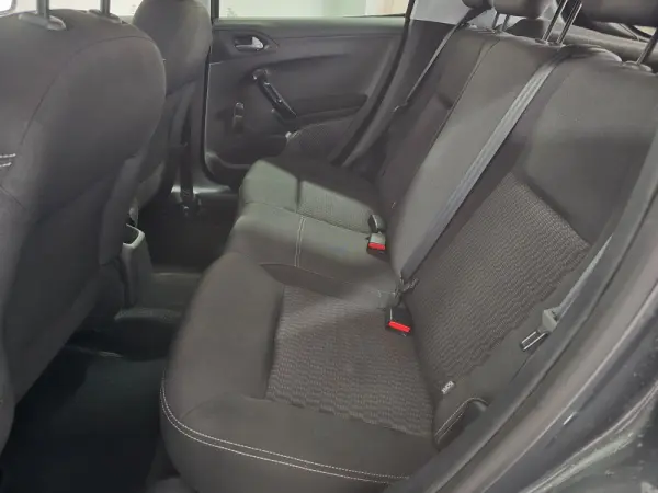 Peugeot 208 1.6 BlueHDi Active 15