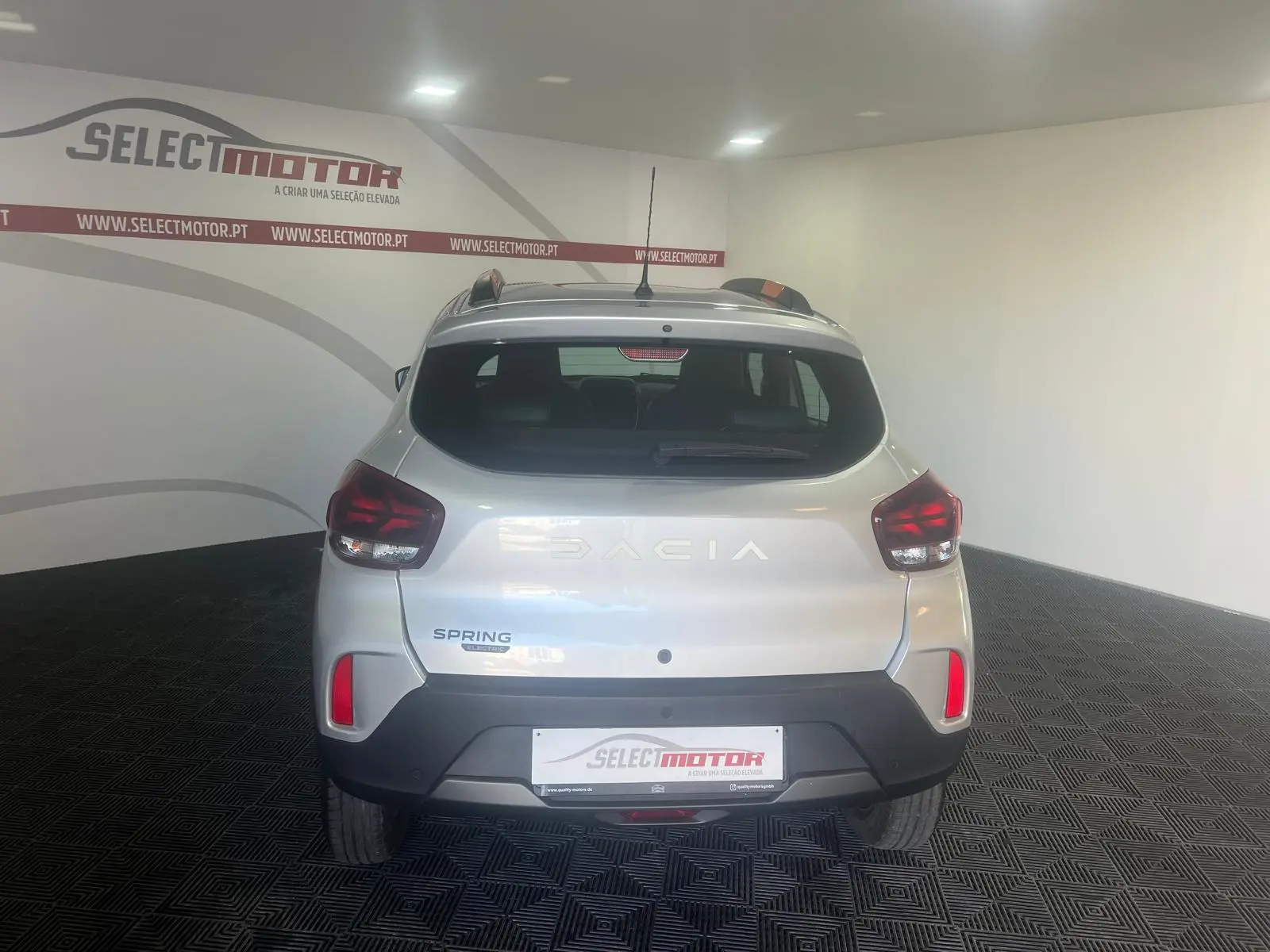 Dacia Spring Comfort Plus 4