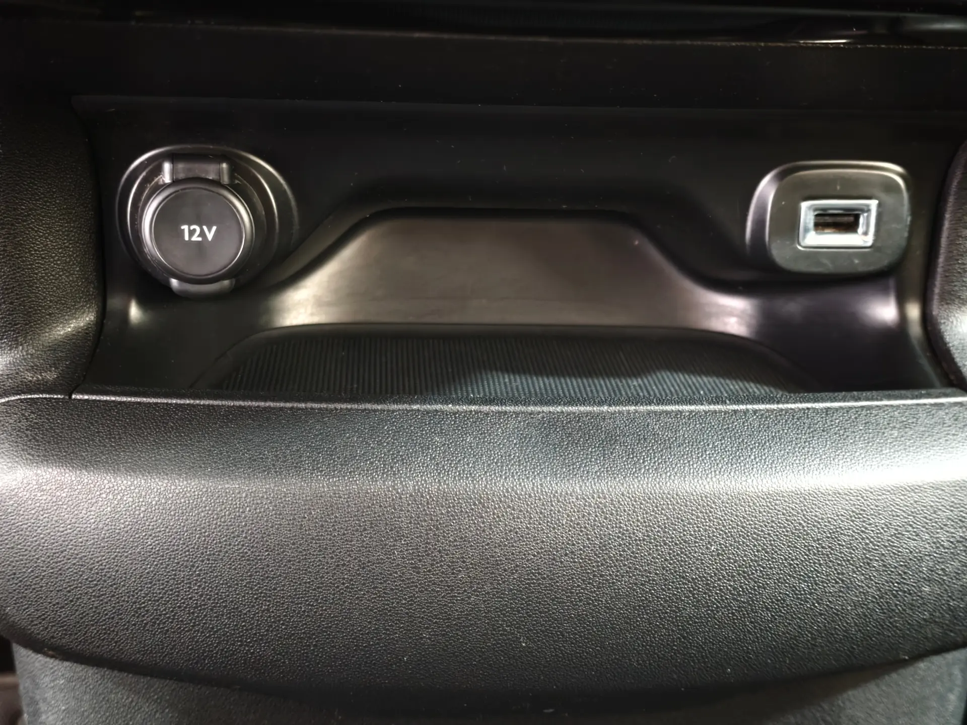 Citroën C4 Cactus 1.6 BlueHDi Shine 10