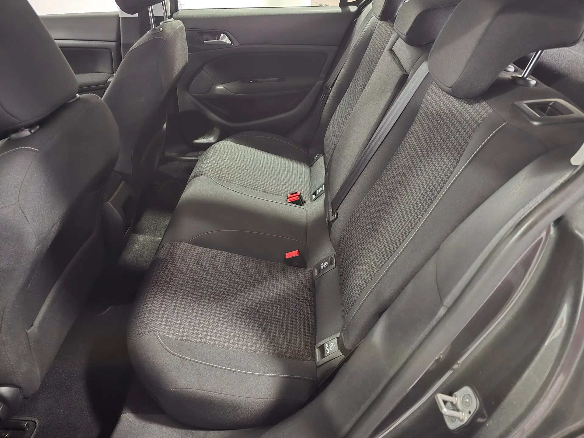 Peugeot 308 1.5 BlueHDi Style 21