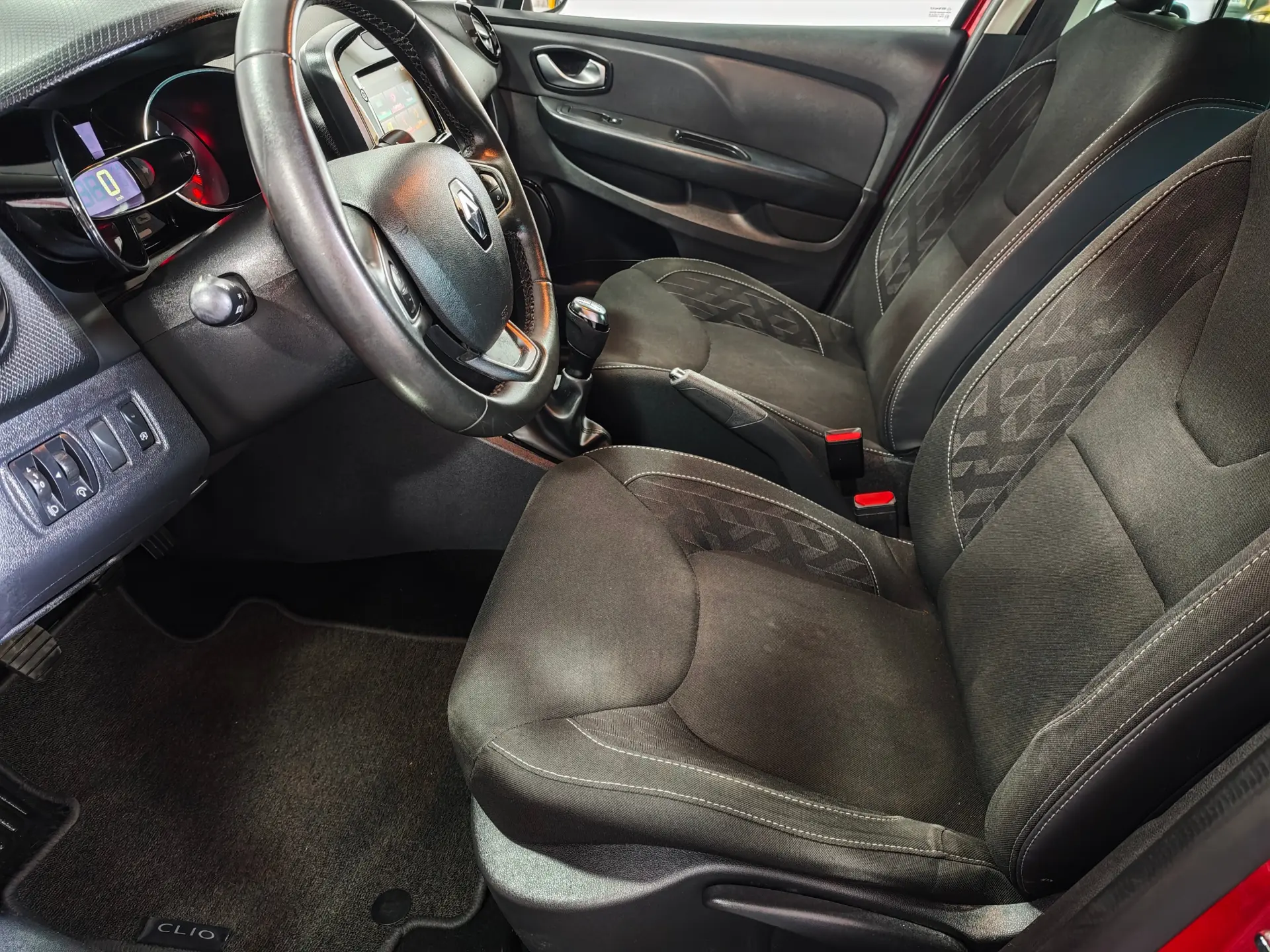 Renault Clio 0.9 TCe Limited 16