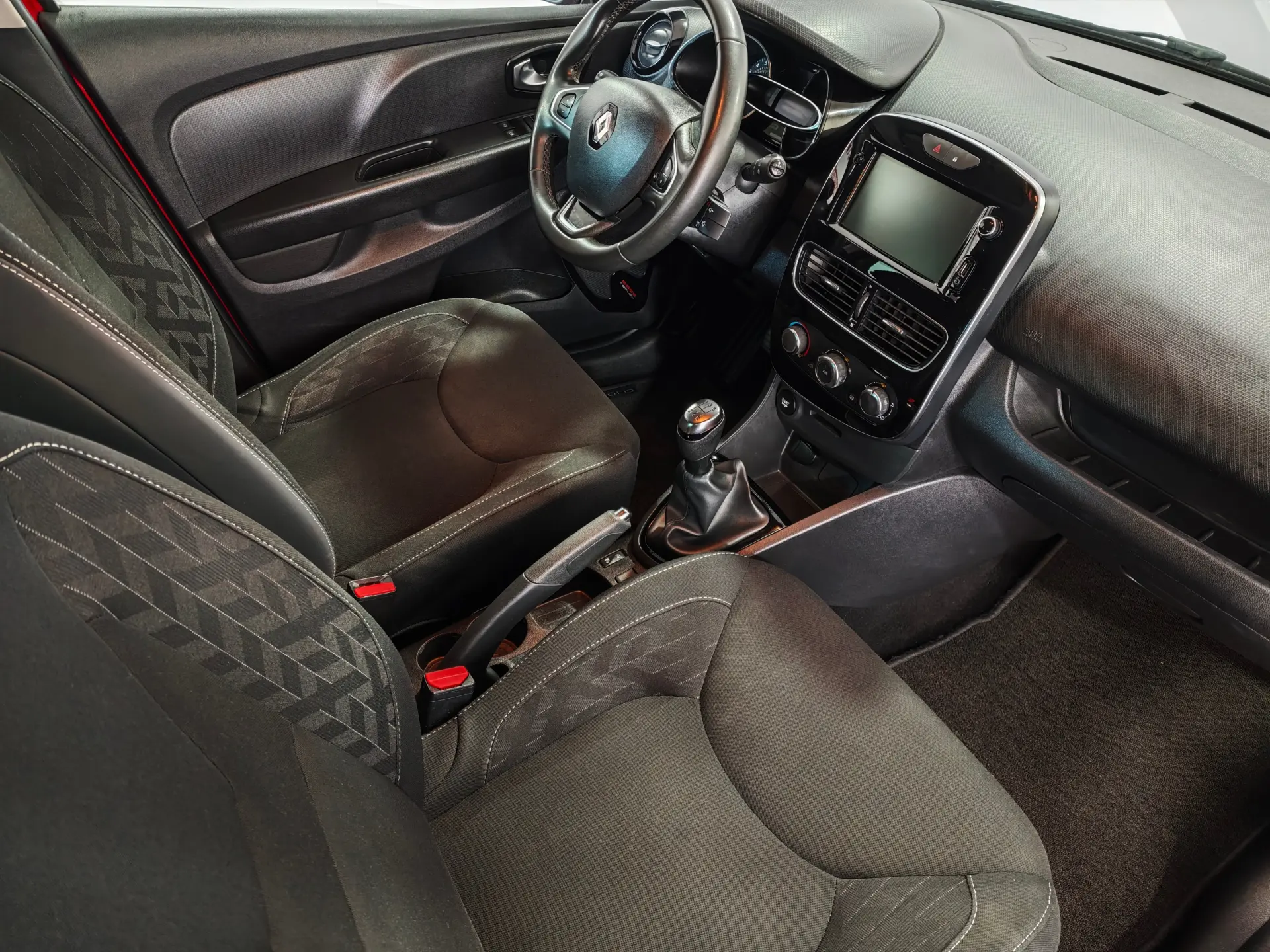 Renault Clio 0.9 TCe Limited 21