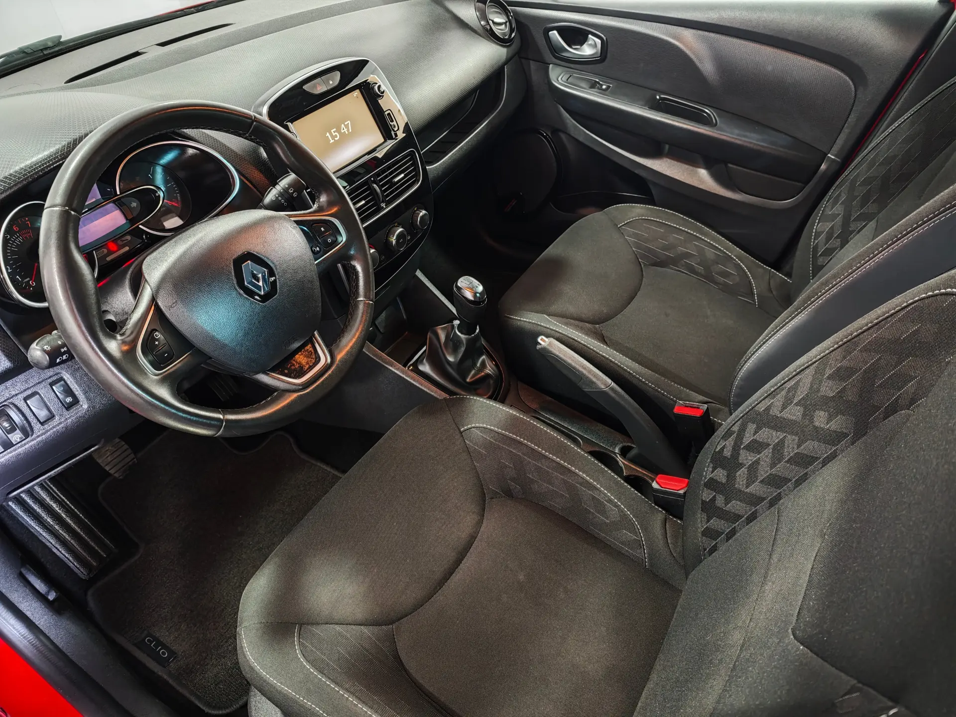 Renault Clio 0.9 TCe Limited 17