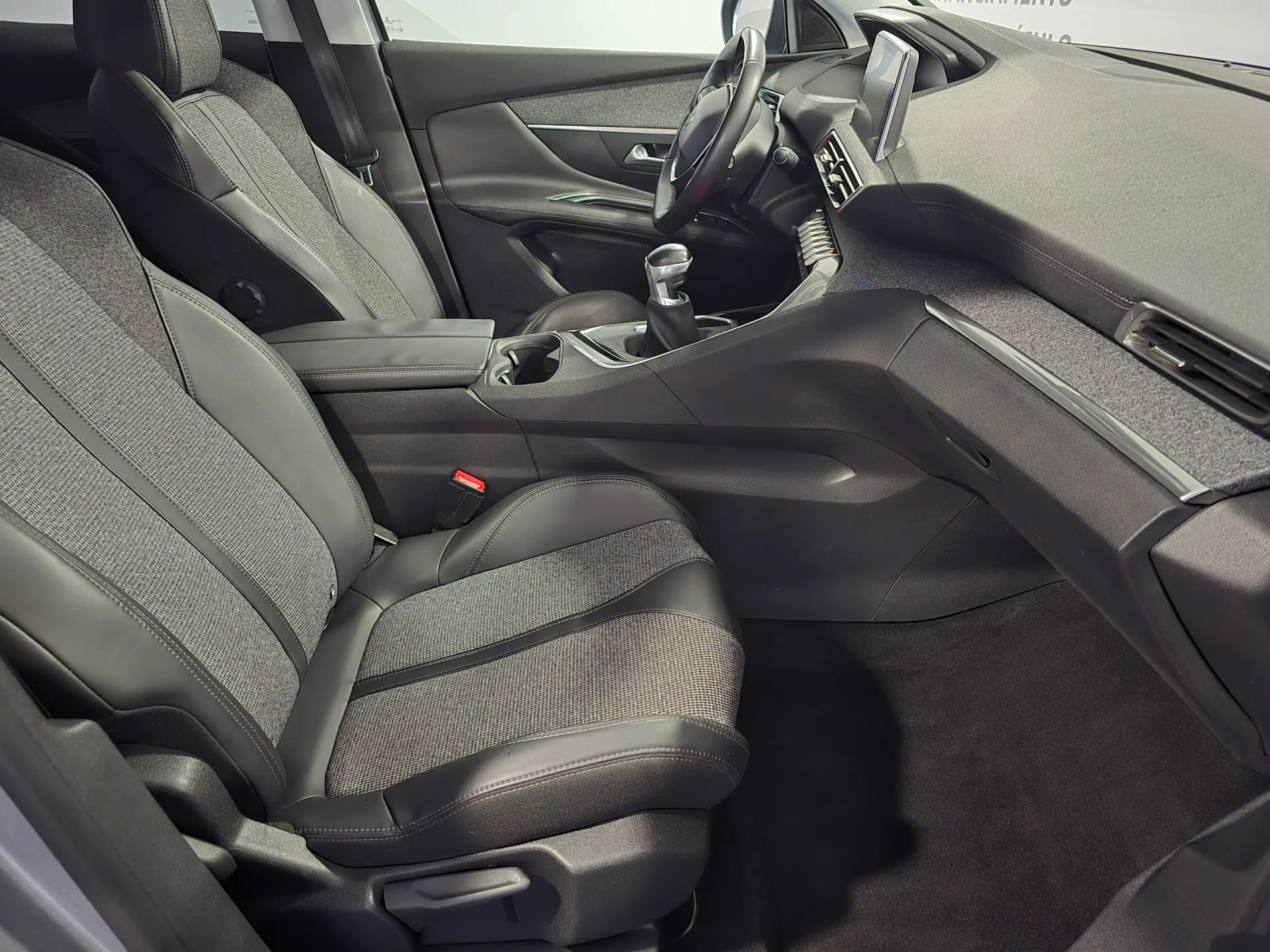 Peugeot 3008 1.2 PureTech Active Pack 21