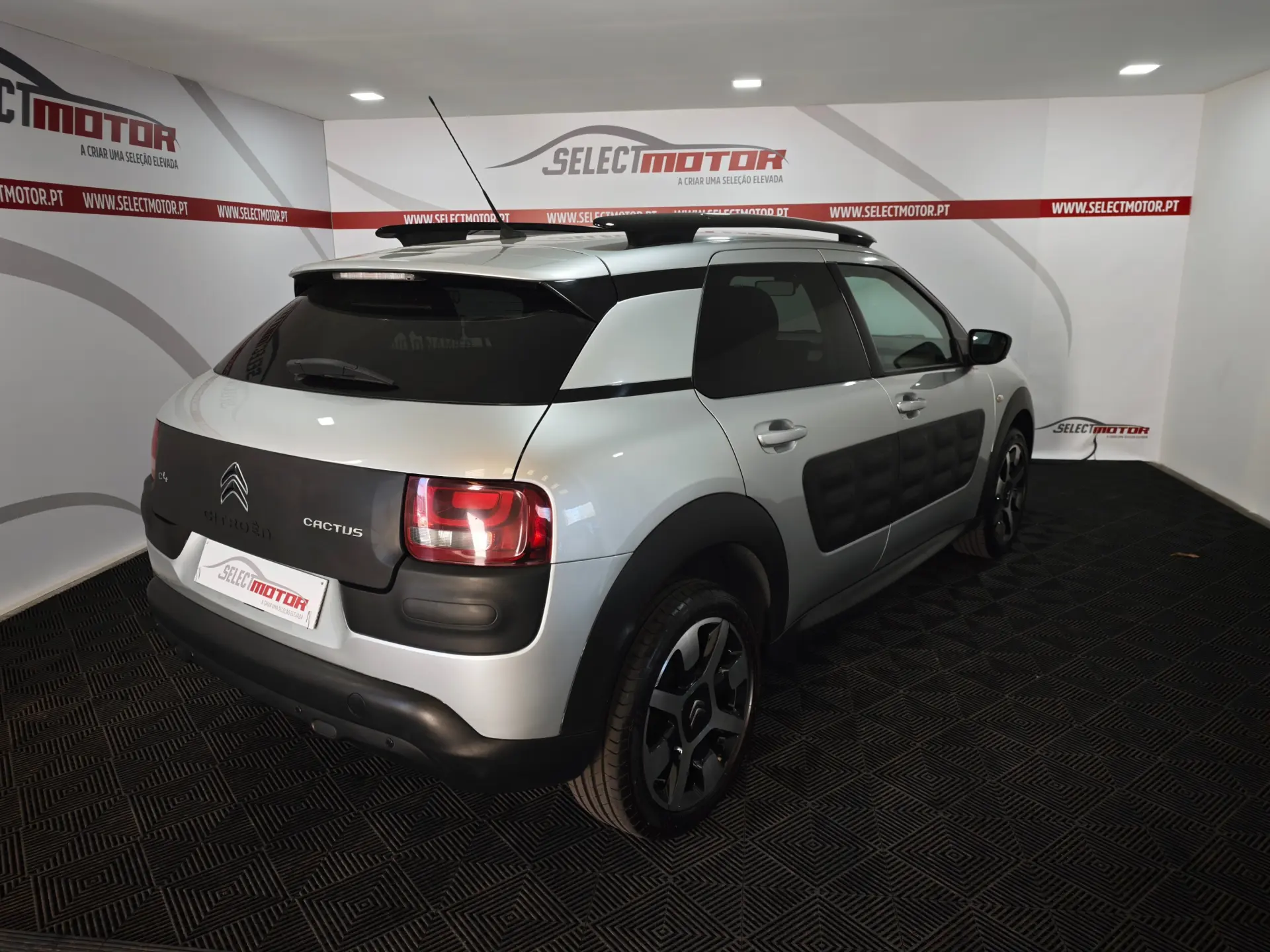 Citroën C4 Cactus 1.6 BlueHDi Shine 4