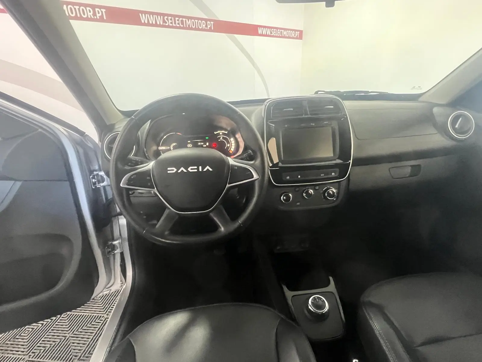 Dacia Spring Comfort Plus 9
