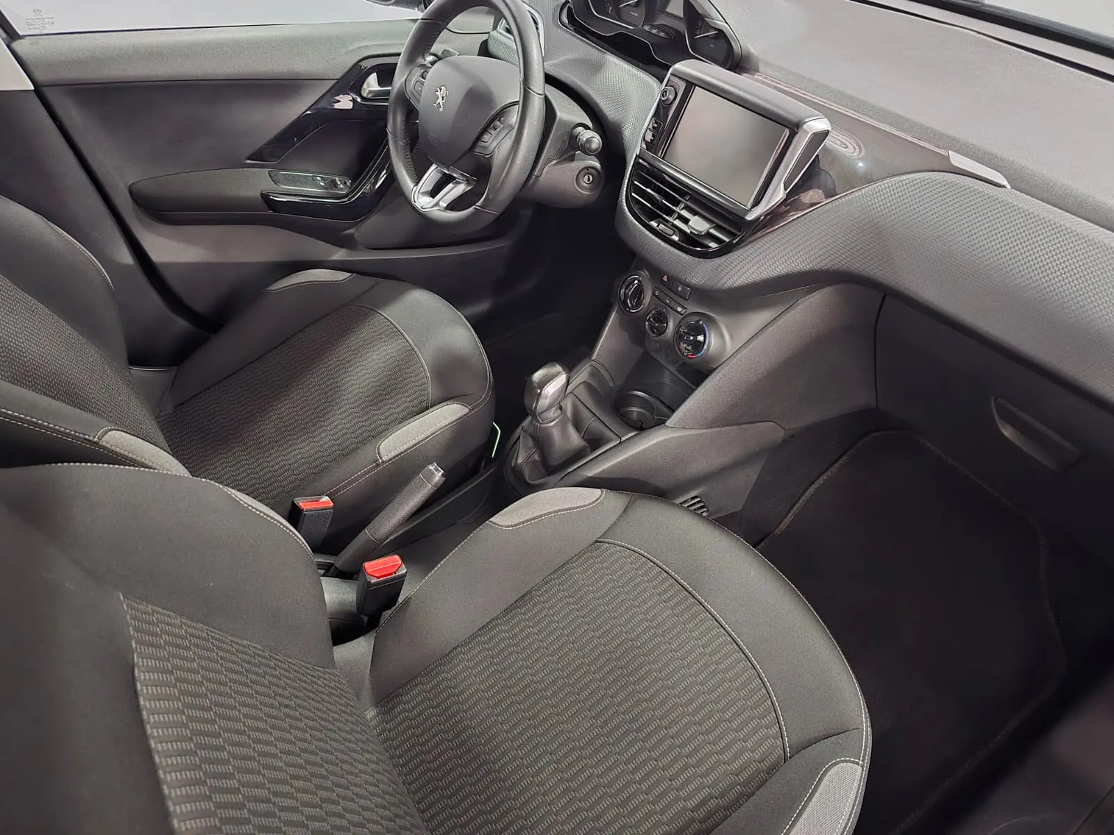 Peugeot 208 1.6 BlueHDi Active 18