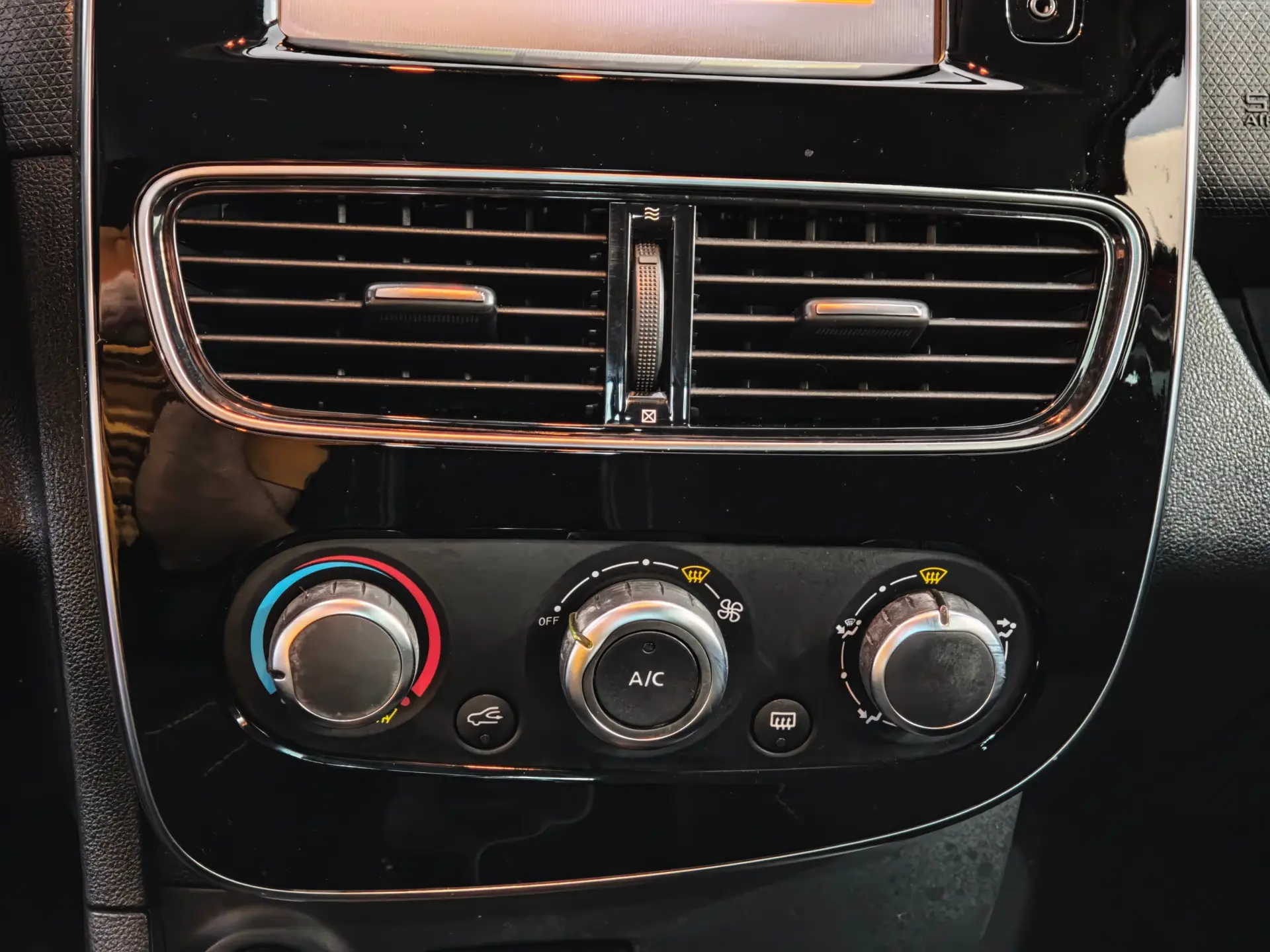 Renault Clio 0.9 TCe Limited 9