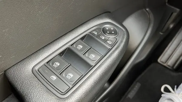 Renault Arkana Full Hybrid E-TECH 33