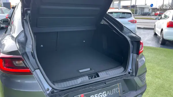 Renault Arkana Full Hybrid E-TECH 22