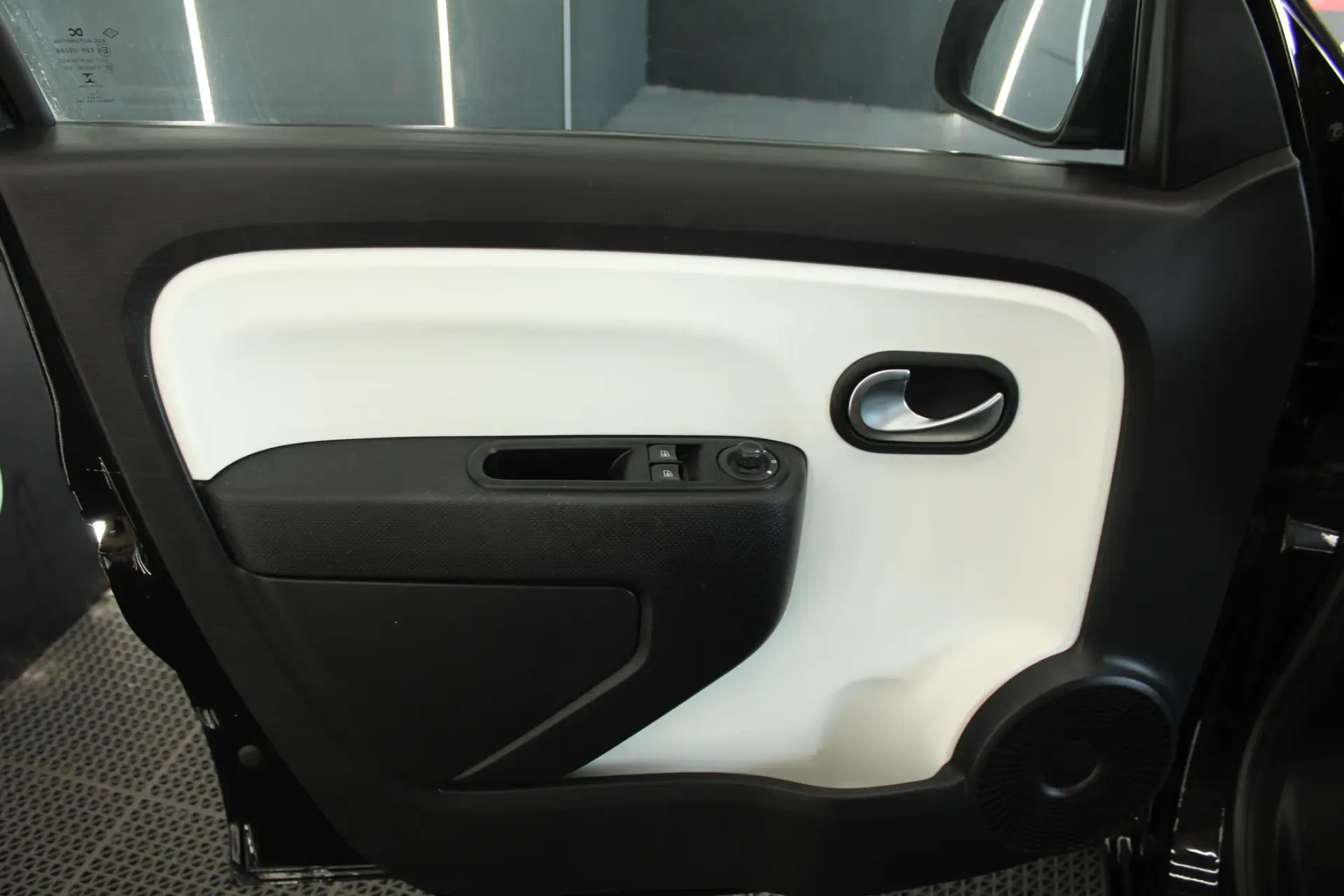 Renault Twingo 1.0 SCe Dynamique 19